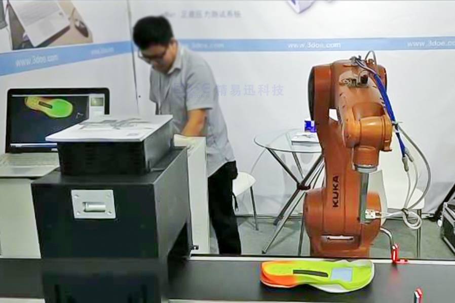 PG国际电子鞋底3D自动喷胶轮廓仪——鞋底喷胶的应用
